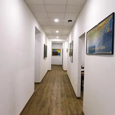 Riva فندق مبيت وإفطار غييكا