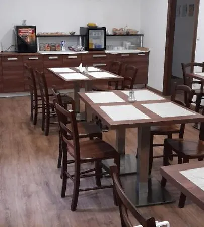 Oda ve Kahvaltı Riva 3*